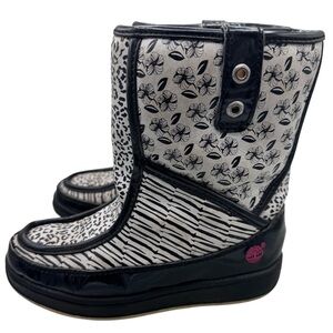 Timberland Girl’s Black and White Print with Pink Accents Snow Boots - Size 11